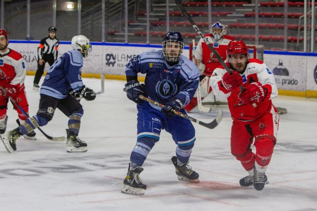 𝗗𝟰 𝘃𝘀 𝗩𝗔𝗟𝗘𝗡𝗖𝗘 : 𝗨𝗡 𝗗𝗨𝗘𝗟 𝗗𝗘 𝗧𝗜𝗧𝗔𝗡𝗦 !