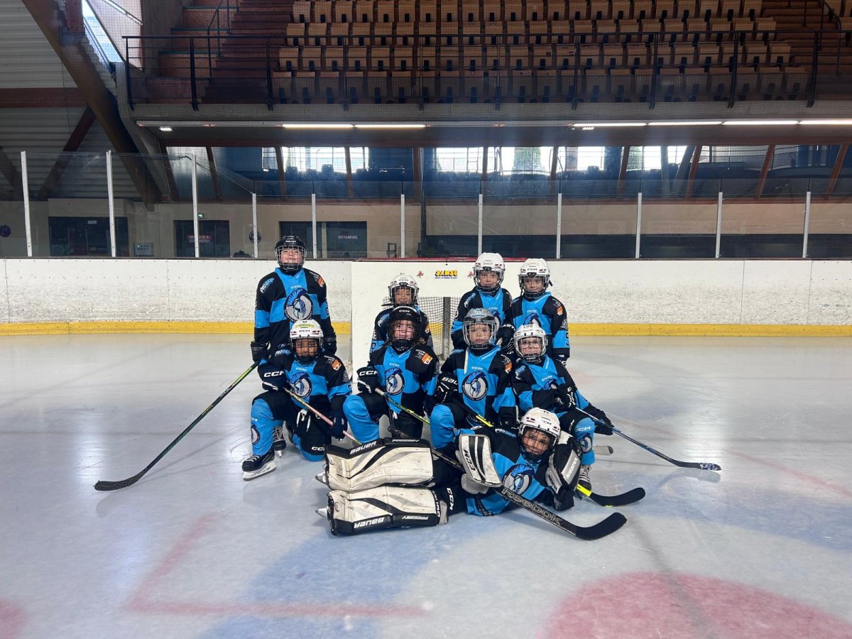 🏒⚔️ 𝗨𝟵 : 𝗧𝗢𝗨𝗥𝗡𝗢𝗜 𝗗𝗘 𝗩𝗔𝗟𝗘𝗡𝗖𝗘 – 𝗡𝗢𝗦 𝗨𝟵 𝗦𝗣𝗔𝗥𝗧𝗜𝗔𝗧𝗘𝗦 𝗔𝗨 𝗖𝗢𝗠𝗕𝗔𝗧 ! ⚔️🏒